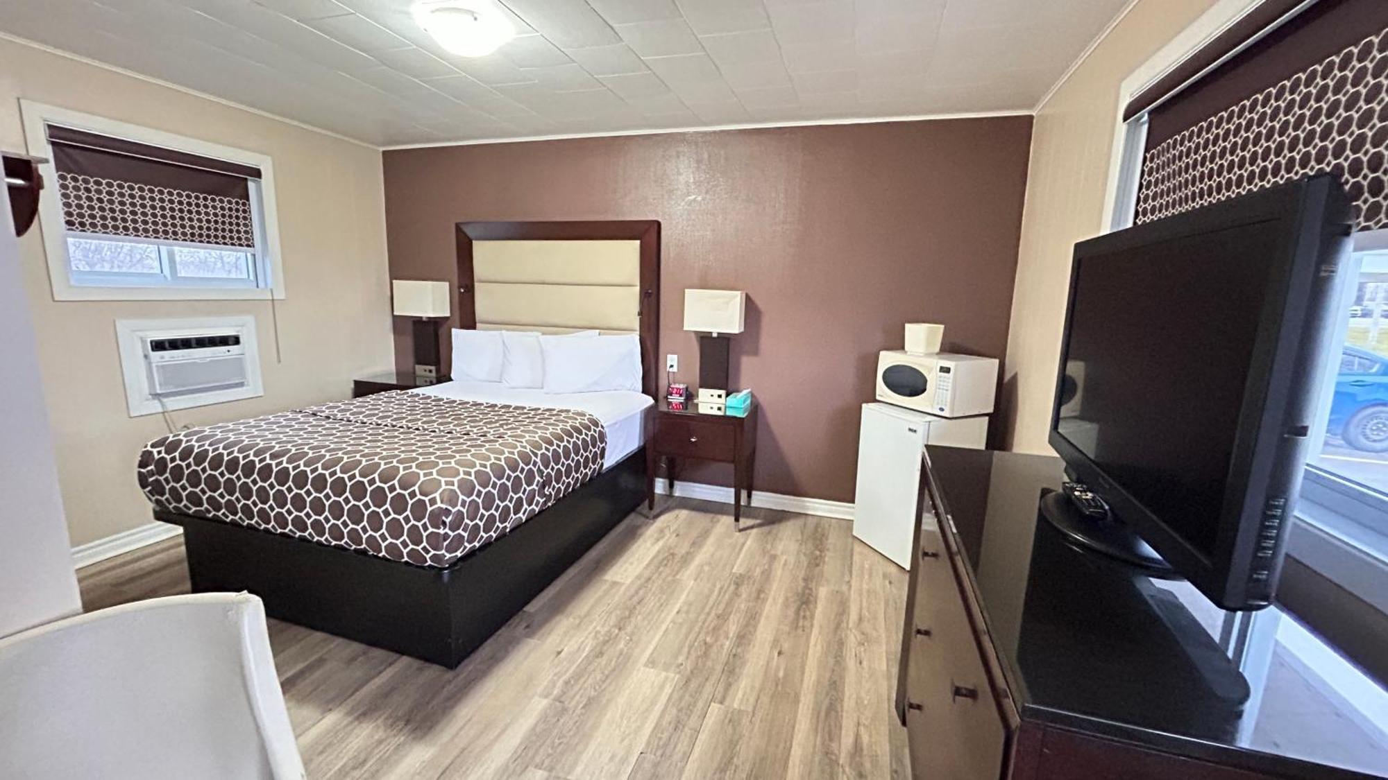Rogers Motel Smiths Falls Exteriör bild