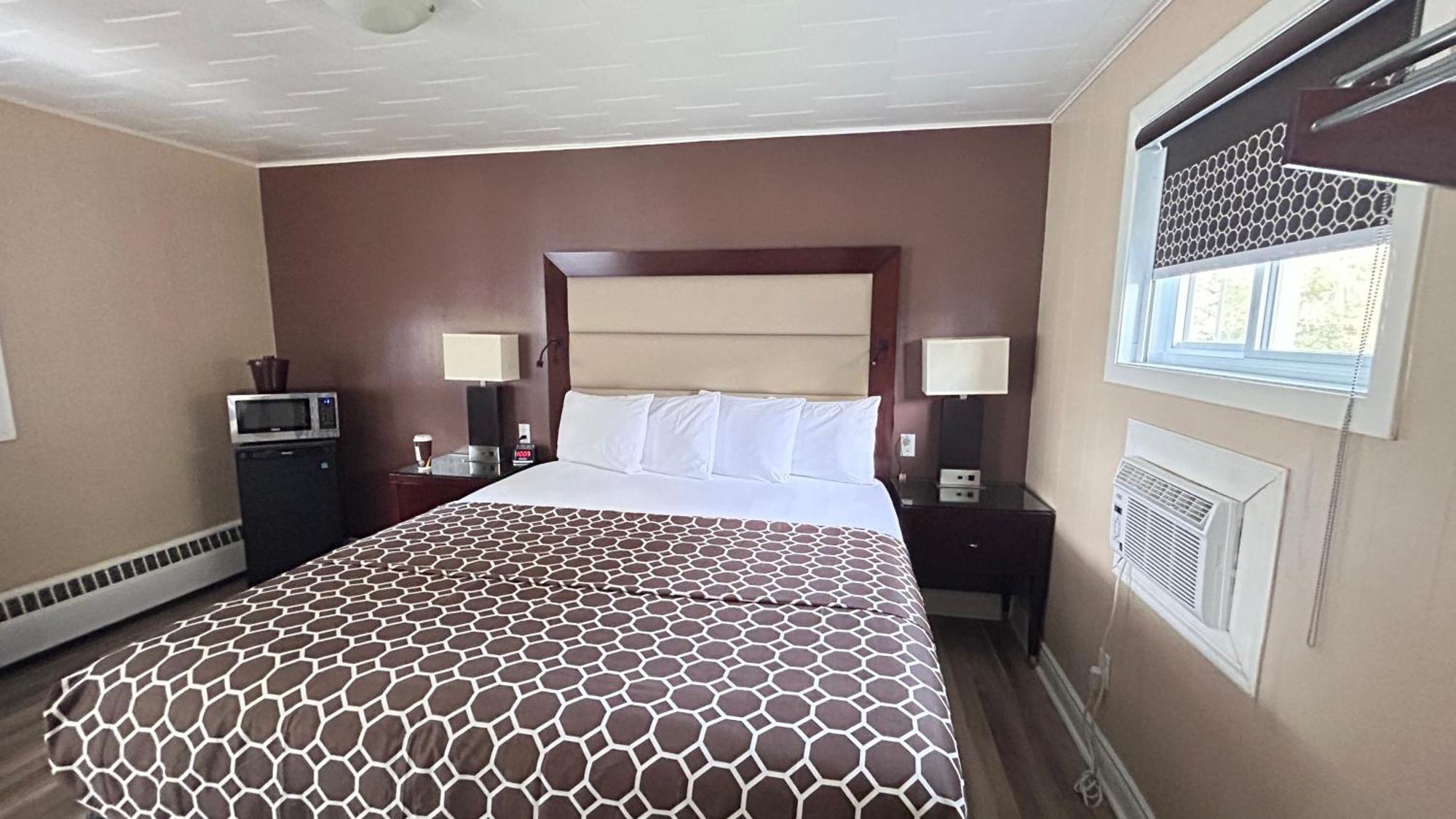 Rogers Motel Smiths Falls Exteriör bild